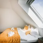 Cozy Haus In Luebeck Mit Parkplatz, Terrasse, Garten