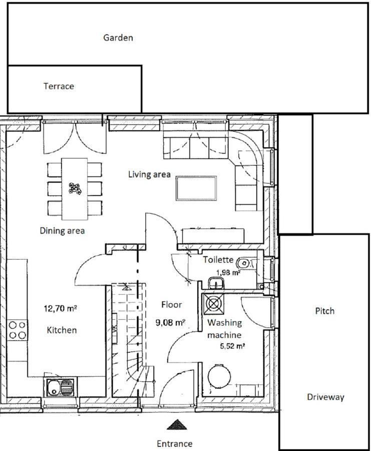 Cozy Haus In Mit Parkplatz, Terrasse, Garten