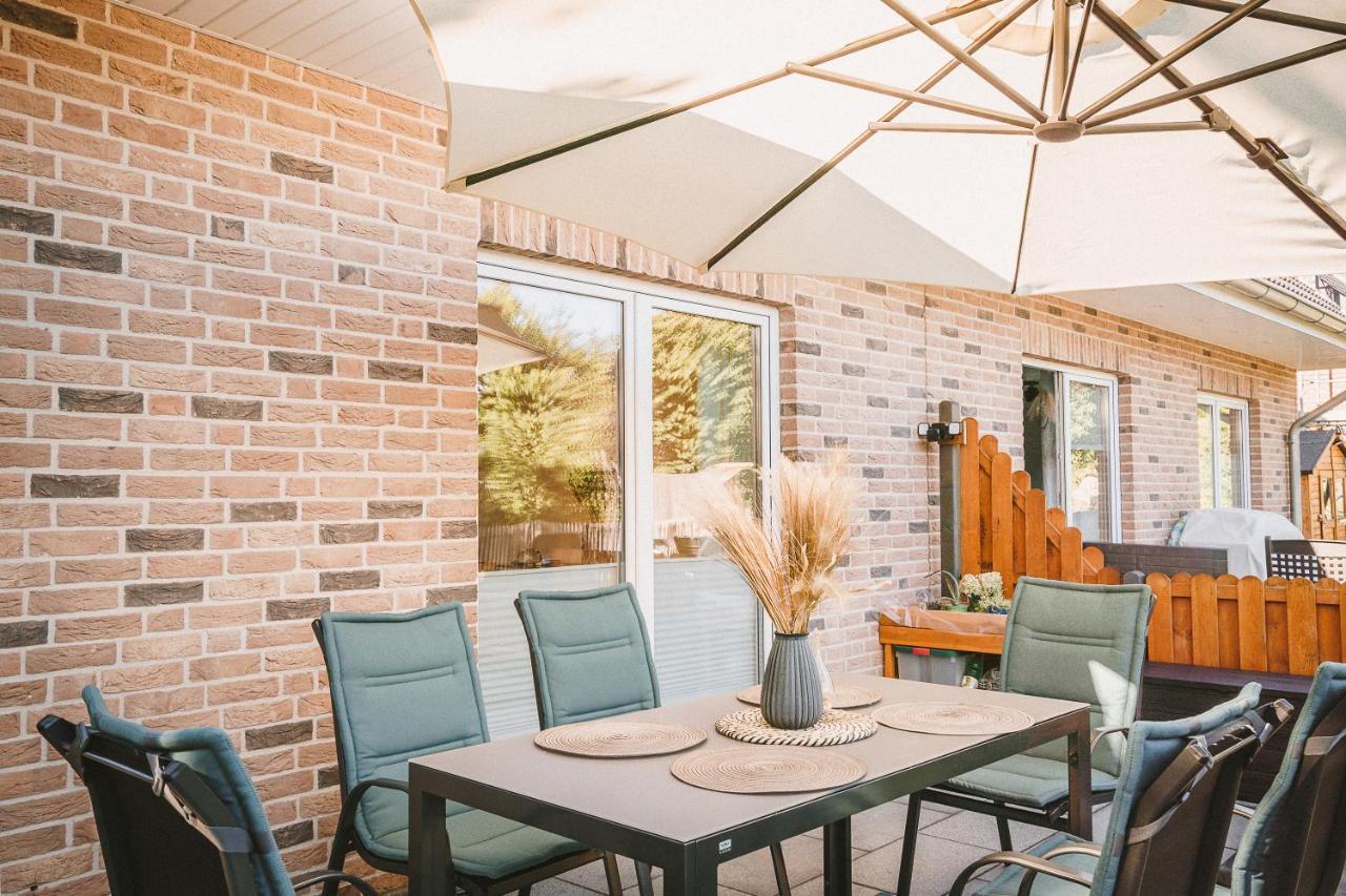 Cozy Haus In Mit Parkplatz, Terrasse, Garten Ferienhaus